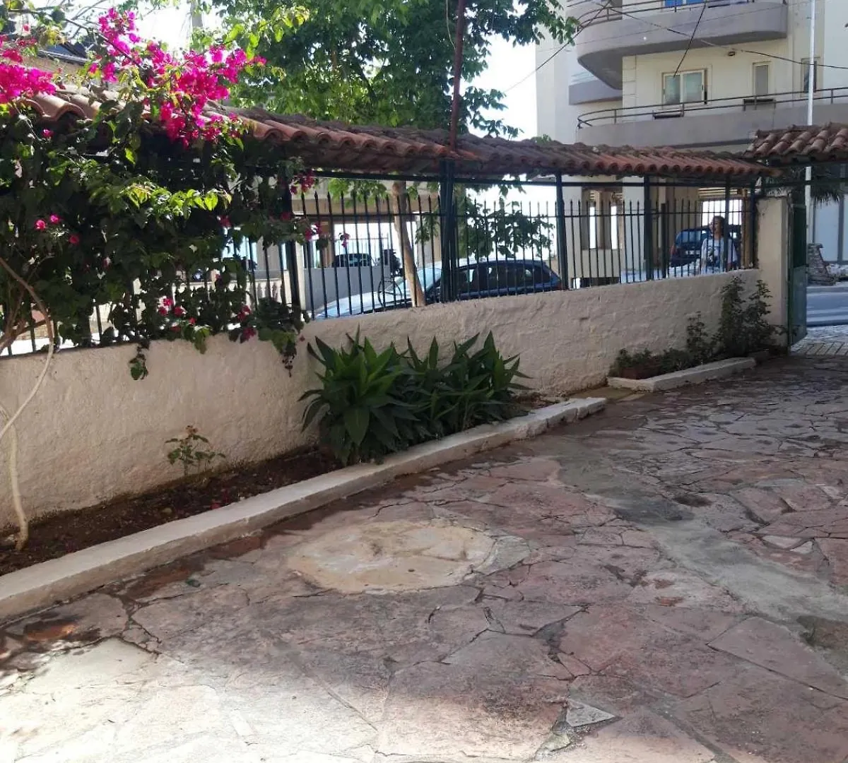 Gogo'S Sea Side Apartment Sarandë