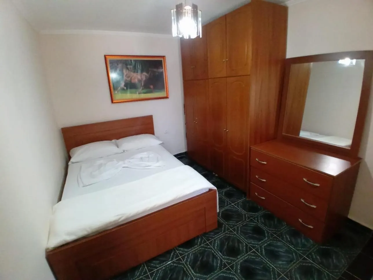 Gogo'S Sea Side Apartment Sarandë 알바니아